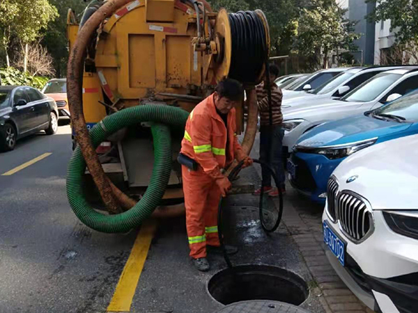 新州镇排污管道清淤